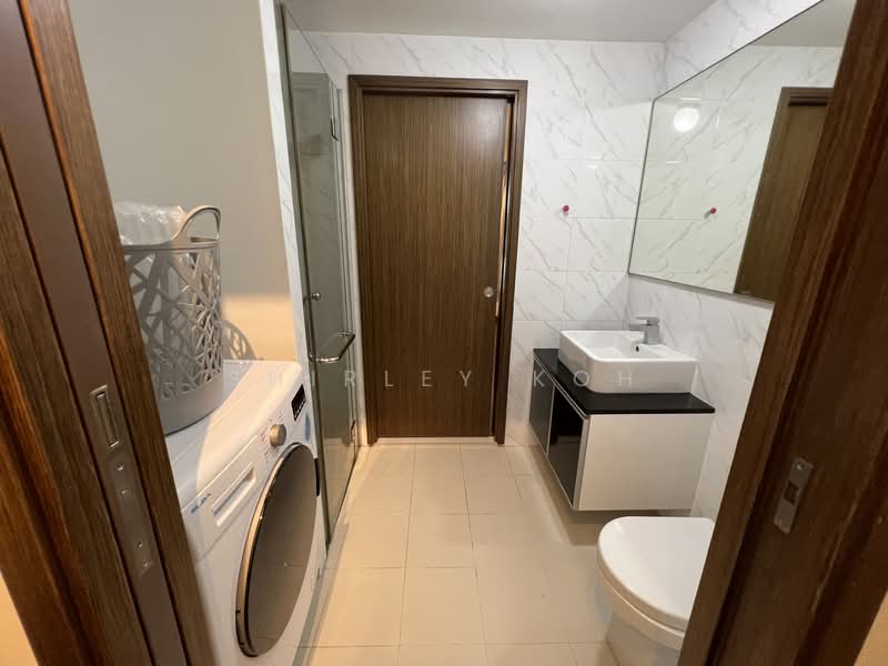 Loft @ Nathan, 31 Nathan Road, 2 Bedrooms, 463 sqft, Condominium For Sale, by Shirley Koh, 500135865 - Bathroom - PropertyGuru.com.sg