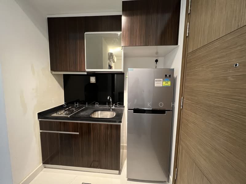 Loft @ Nathan, 31 Nathan Road, 2 Bedrooms, 463 sqft, Condominium For Sale, by Shirley Koh, 500135865 - Kitchen - PropertyGuru.com.sg