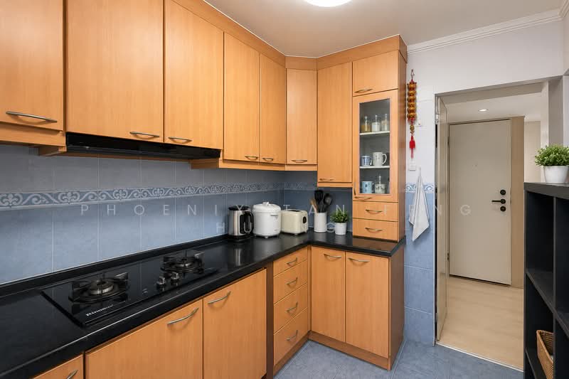 125 Rivervale Street, 125 Rivervale Street, 3 Bedrooms, 1,076 sqft, HDB Flat For Sale, by Phoenix Tan Feng Huang, 500135875 - Kitchen - PropertyGuru.com.sg