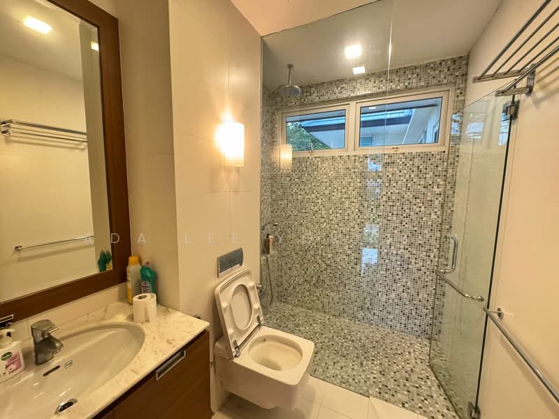 GCB in Bukit Timah, Botanic Gardens, Holland, Gallop Park Road | Holland Road | Farrer Road, 8 Bedrooms, 13,468 sqft, Good Class Bungalow For Sale, by Ada Lee Yoke Sim, 500135887 - Bathroom - PropertyGuru.com.sg