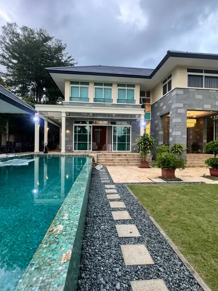 GCB in Bukit Timah, Botanic Gardens, Holland, Gallop Park Road | Holland Road | Farrer Road, 8 Bedrooms, 13,468 sqft, Good Class Bungalow For Sale, by Ada Lee Yoke Sim, 500135887 - Exterior - PropertyGuru.com.sg
