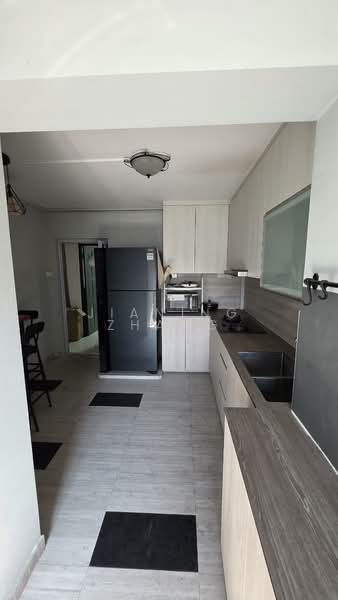 946 Jurong West Street 91, 946 Jurong West Street 91, 3 Bedrooms, 1,108 sqft, HDB Flat For Rent, by Jianing Zhang, 500135891 - Kitchen - PropertyGuru.com.sg
