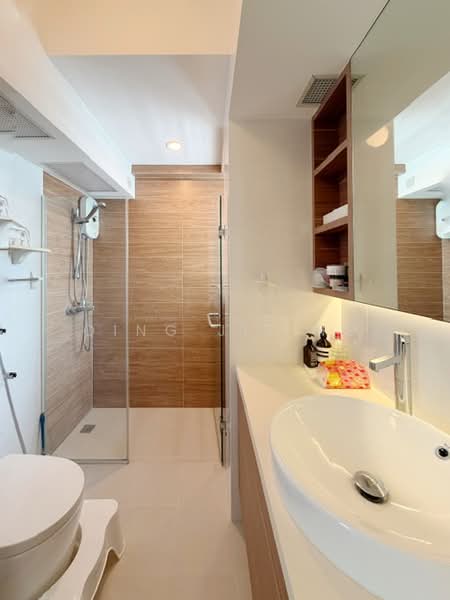 277C Compassvale Link, 277C Compassvale Link, 3 Bedrooms, 969 sqft, HDB Flat For Sale, by Qing Jie Ng, 500135900 - Bathroom - PropertyGuru.com.sg