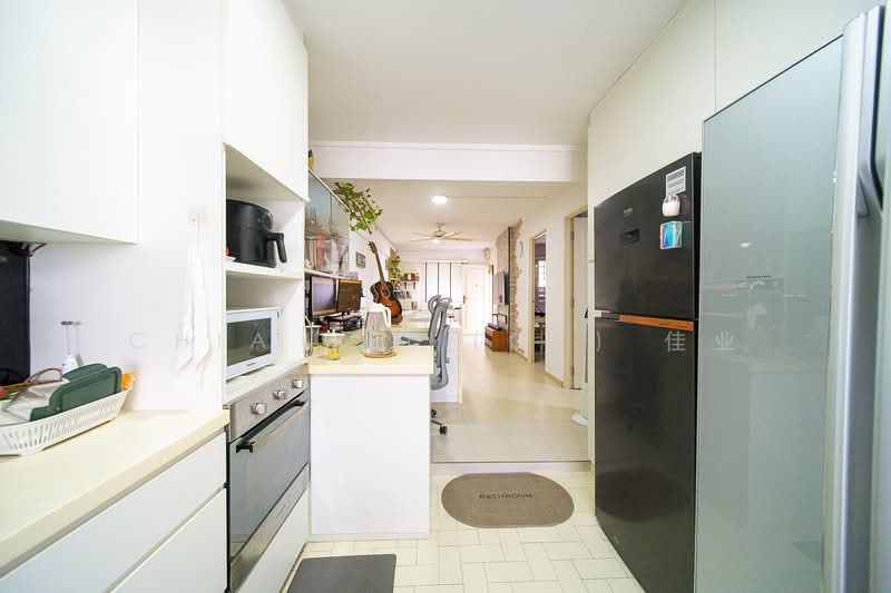 203 Yishun Street 21, 203 Yishun Street 21, 2 Bedrooms, 721 sqft, HDB Flat For Sale, by Chia Yei (CY) 佳业, 500135914 - Kitchen - PropertyGuru.com.sg