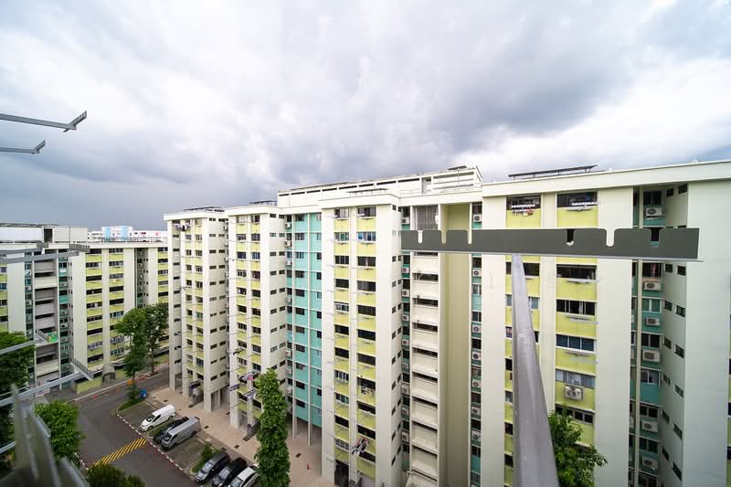 203 Yishun Street 21, 203 Yishun Street 21, 2 Bedrooms, 721 sqft, HDB Flat For Sale, by Chia Yei (CY) 佳业, 500135914 - Exterior - PropertyGuru.com.sg