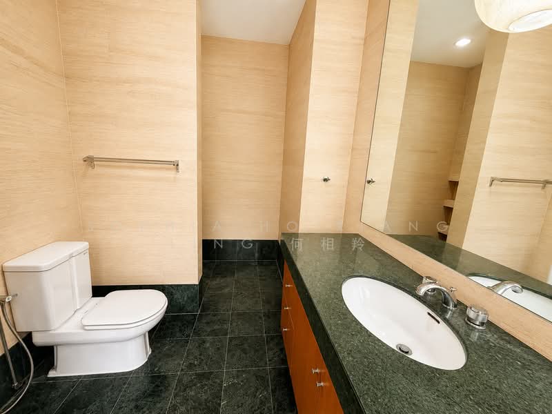 Belmont Road GCB, Belmont Road, 5 Bedrooms, 7,200 sqft, Good Class Bungalow For Rent, by Sophia Ho Xiang Ling 何相羚, 500135933 - Bathroom - PropertyGuru.com.sg