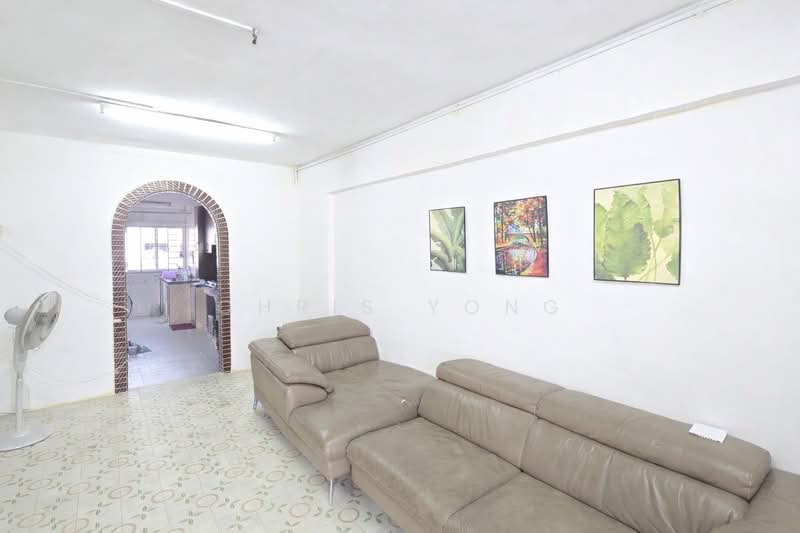 491 Jurong West Avenue 1, 491 Jurong West Avenue 1, 2 Bedrooms, 721 sqft, HDB Flat For Sale, by Chris Yong, 500135973 - Living Room - PropertyGuru.com.sg