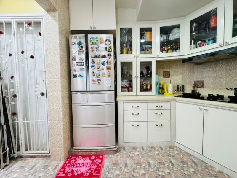 Mandarin Gardens, , 3 Bedrooms, 1,528 sqft, Condominium For Sale, by Kelvin Ong, 500135980 - PropertyGuru.com.sg
