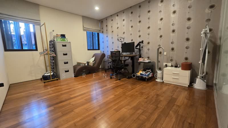Serangoon Garden Estate, Cooling Close, 5 Bedrooms, 4,000 sqft, Corner Terrace For Rent, by Serene Ong, 500135984 - 4th Bedroom - PropertyGuru.com.sg