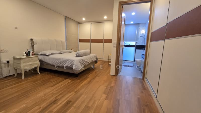 Serangoon Garden Estate, Cooling Close, 5 Bedrooms, 4,000 sqft, Corner Terrace For Rent, by Serene Ong, 500135984 - Junior Master Bedroom (Ensuite) - PropertyGuru.com.sg