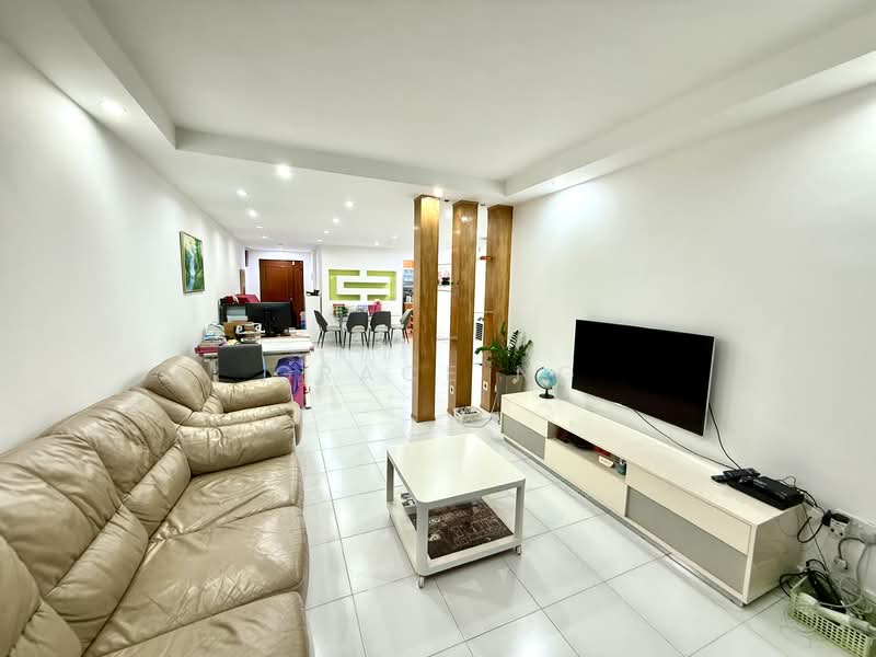 182 Edgefield Plains, 182 Edgefield Plains, 3 Bedrooms, 1,378 sqft, HDB Flat For Sale, by Grace Ng, 500135986 - Living Room - PropertyGuru.com.sg