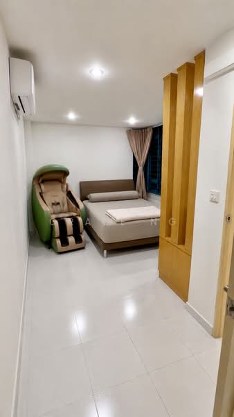 182 Edgefield Plains, 182 Edgefield Plains, 3 Bedrooms, 1,378 sqft, HDB Flat For Sale, by Grace Ng, 500135986 - Master Bedroom - PropertyGuru.com.sg