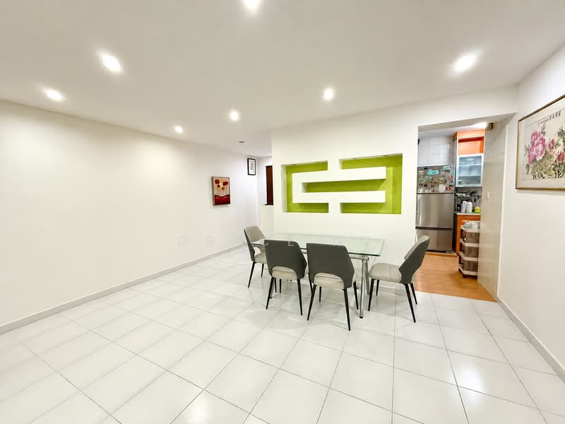 182 Edgefield Plains, 182 Edgefield Plains, 3 Bedrooms, 1,378 sqft, HDB Flat For Sale, by Grace Ng, 500135986 - Dining Room - PropertyGuru.com.sg
