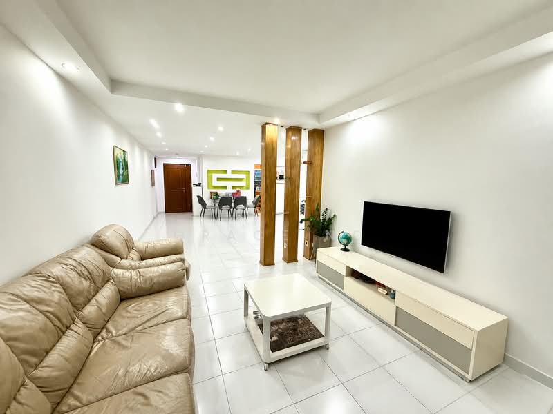 182 Edgefield Plains, 182 Edgefield Plains, 3 Bedrooms, 1,378 sqft, HDB Flat For Sale, by Grace Ng, 500135986 - Living Room - PropertyGuru.com.sg