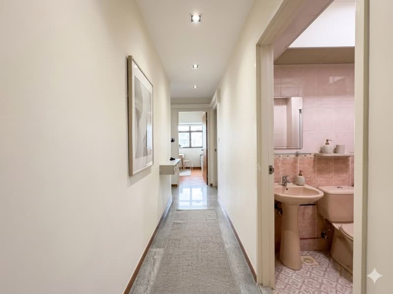 462 Clementi Avenue 3, 462 Clementi Avenue 3, 3 Bedrooms, 969 sqft, HDB Flat For Sale, by Aszri ERA, 500136002 - Corridor - PropertyGuru.com.sg