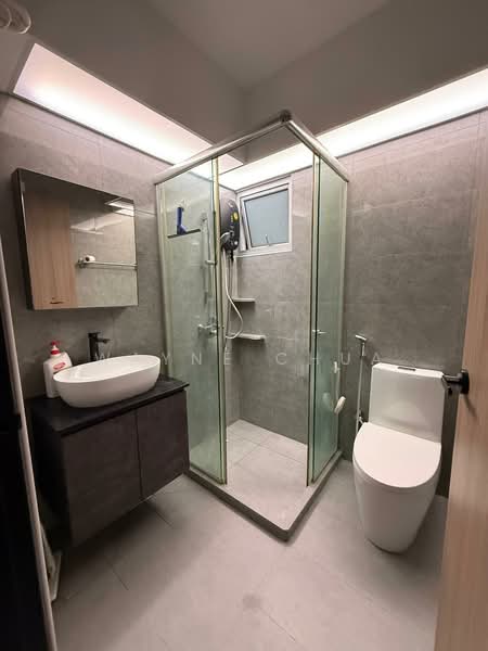 986B Buangkok Crescent, 986B Buangkok Crescent, 2 Bedrooms, 721 sqft, HDB Flat For Rent, by Wayne Chua, 500136005 - Bathroom - PropertyGuru.com.sg