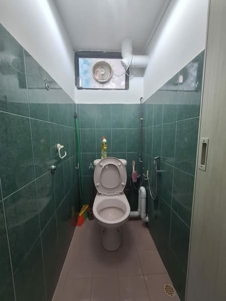 75 Whampoa Drive, 75 Whampoa Drive, 2 Bedrooms, 699 sqft, HDB Flat For Sale, by Jana ., 500136008 - Bathroom - PropertyGuru.com.sg
