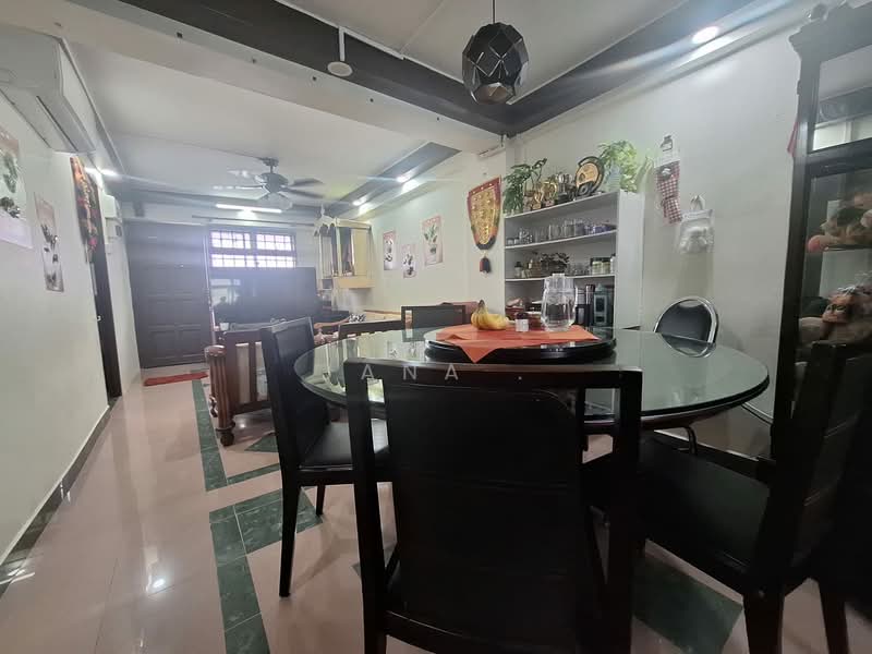 75 Whampoa Drive, 75 Whampoa Drive, 2 Bedrooms, 699 sqft, HDB Flat For Sale, by Jana ., 500136008 - Living Room - PropertyGuru.com.sg
