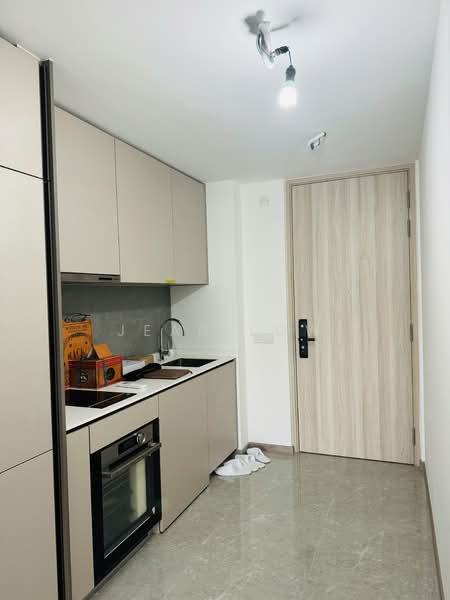 Sengkang Grand Residences, 84 Compassvale Bow, 1 Bedroom, 474 sqft, Condominium For Rent, by Jean Low, 500136011 - Kitchen - PropertyGuru.com.sg