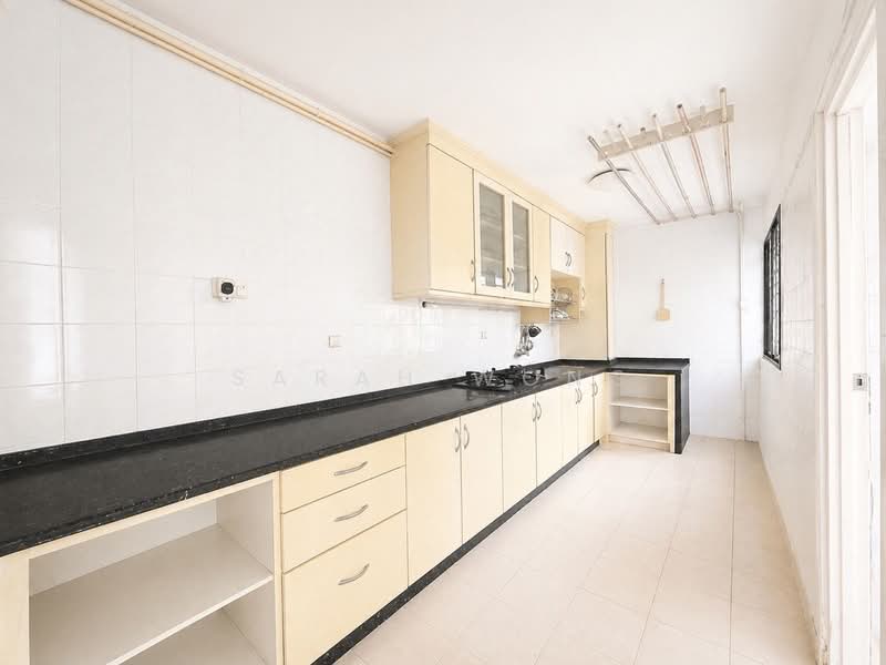 118C Jalan Membina, 118C Jalan Membina, 3 Bedrooms, 915 sqft, HDB Flat For Sale, by Sarah Wong, 500136018 - Kitchen - PropertyGuru.com.sg