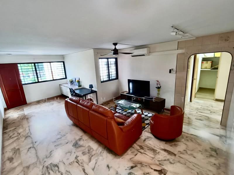 246 Hougang Street 22, 246 Hougang Street 22, 3 Bedrooms, 1,001 sqft, HDB Flat For Sale, by OHMYHOME PTE LTD, 500136022 - Living Room - PropertyGuru.com.sg