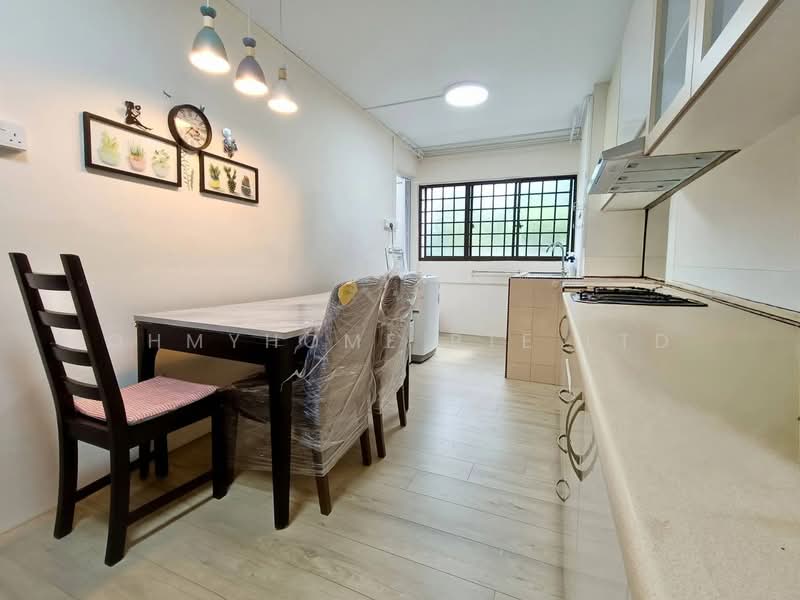 246 Hougang Street 22, 246 Hougang Street 22, 3 Bedrooms, 1,001 sqft, HDB Flat For Sale, by OHMYHOME PTE LTD, 500136022 - Kitchen - PropertyGuru.com.sg