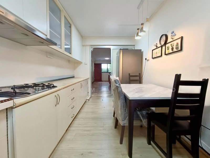 246 Hougang Street 22, 246 Hougang Street 22, 3 Bedrooms, 1,001 sqft, HDB Flat For Sale, by OHMYHOME PTE LTD, 500136022 - Kitchen - PropertyGuru.com.sg