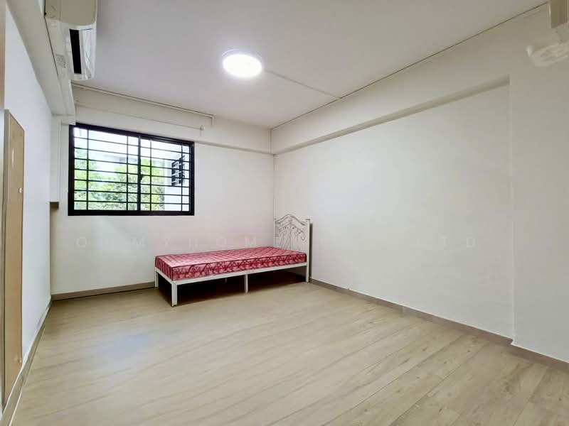 246 Hougang Street 22, 246 Hougang Street 22, 3 Bedrooms, 1,001 sqft, HDB Flat For Sale, by OHMYHOME PTE LTD, 500136022 - Bedroom - PropertyGuru.com.sg