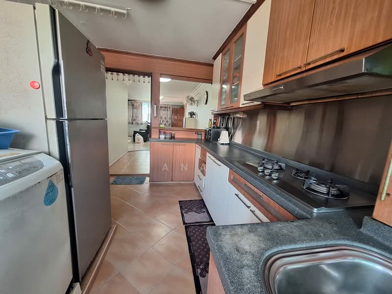 338 Ubi Avenue 1, 338 Ubi Avenue 1, 3 Bedrooms, 1,130 sqft, HDB Flat For Sale, by Jana ., 500136025 - Kitchen - PropertyGuru.com.sg