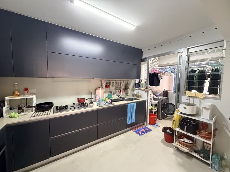 442A Bukit Batok West Avenue 8, 442A Bukit Batok West Avenue 8, 3 Bedrooms, 1,206 sqft, HDB Flat For Sale, by Bryan Chiew, 500136035 - Kitchen - PropertyGuru.com.sg