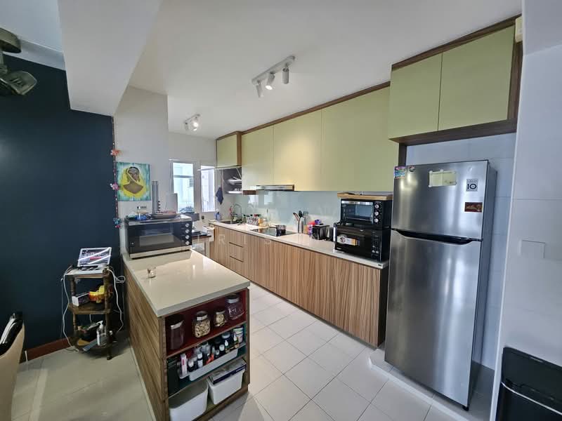 663B Punggol Drive, 663B Punggol Drive, 3 Bedrooms, 1,184 sqft, HDB Flat For Sale, by Iris Ng, 500136050 - Kitchen - PropertyGuru.com.sg