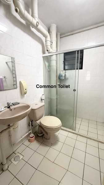 108 Rivervale Walk, 108 Rivervale Walk, 3 Bedrooms, 1,088 sqft, HDB Flat For Rent, by Zhen Zhen (Doris)卓嫃臻, 500136053 - Bathroom - PropertyGuru.com.sg