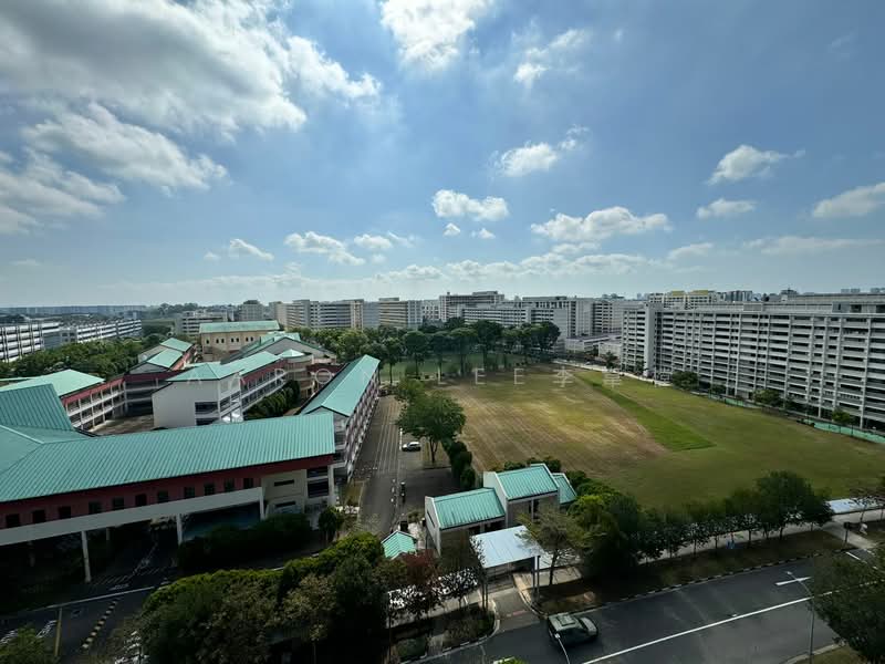 664 Jalan Damai, 664 Jalan Damai, Room Rental, 200 sqft, HDB Flat For Rent, by Aaron Lee李韋樘, 500136067 - Exterior - PropertyGuru.com.sg