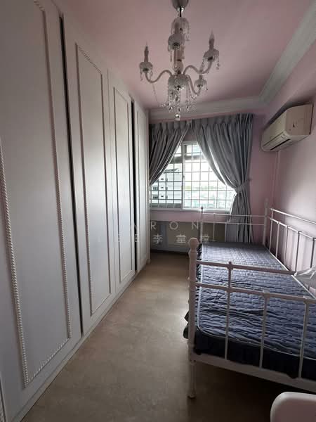 664 Jalan Damai, 664 Jalan Damai, Room Rental, 200 sqft, HDB Flat For Rent, by Aaron Lee李韋樘, 500136067 - Bedroom - PropertyGuru.com.sg