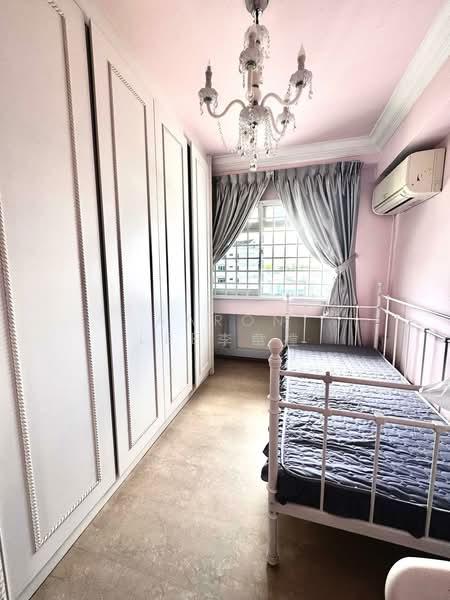 664 Jalan Damai, 664 Jalan Damai, Room Rental, 200 sqft, HDB Flat For Rent, by Aaron Lee李韋樘, 500136067 - Bedroom - PropertyGuru.com.sg