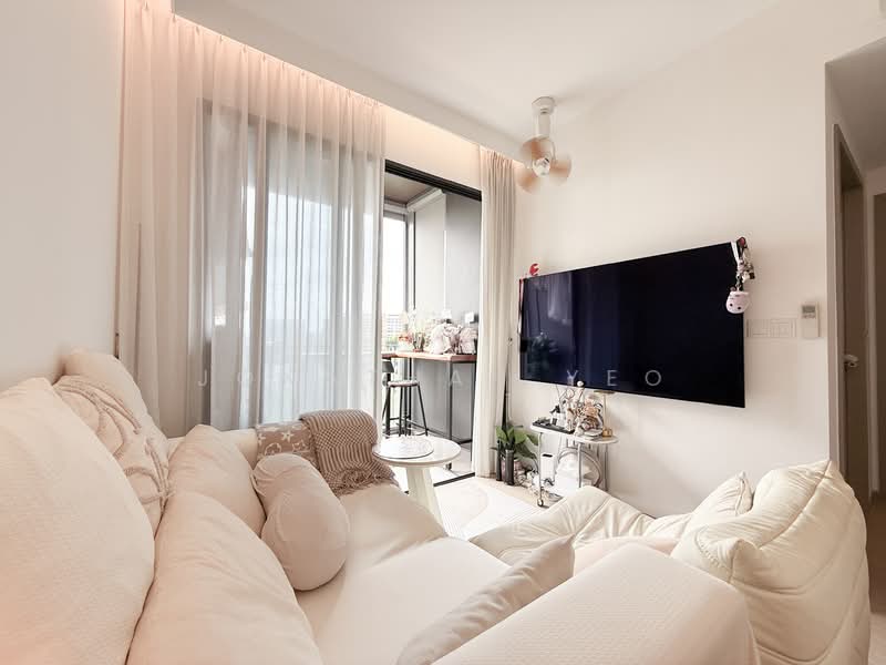 The Garden Residences, 1 Serangoon North View, 2 Bedrooms, 614 sqft, Condominium For Sale, by Jonathan Yeo, 500136071 - Living Room - PropertyGuru.com.sg