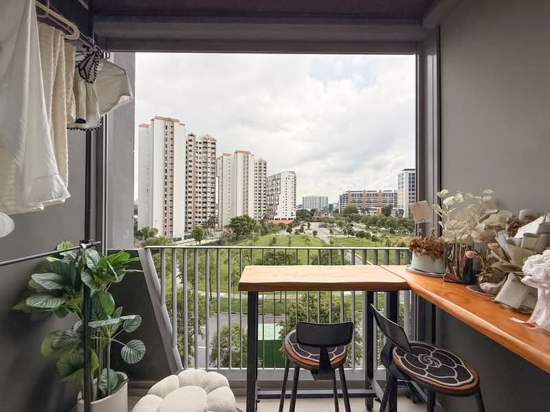 The Garden Residences, 1 Serangoon North View, 2 Bedrooms, 614 sqft, Condominium For Sale, by Jonathan Yeo, 500136071 - Balcony - PropertyGuru.com.sg