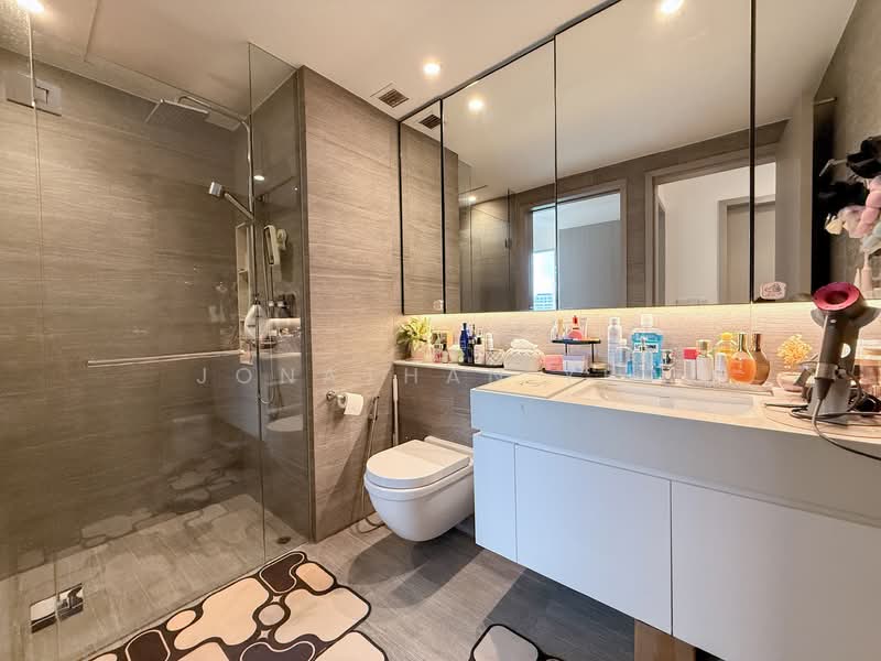 The Garden Residences, 1 Serangoon North View, 2 Bedrooms, 614 sqft, Condominium For Sale, by Jonathan Yeo, 500136071 - Bathroom - PropertyGuru.com.sg