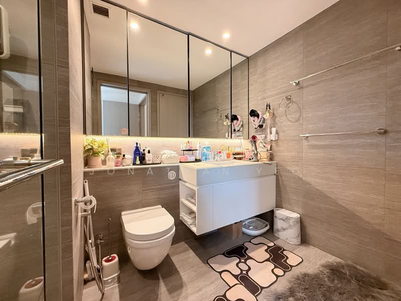 The Garden Residences, 1 Serangoon North View, 2 Bedrooms, 614 sqft, Condominium For Sale, by Jonathan Yeo, 500136071 - Bathroom - PropertyGuru.com.sg