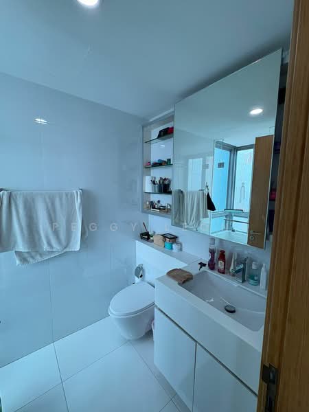 Riviera 38, 38 Mar Thoma Road, 3 Bedrooms, 1,141 sqft, Condominium For Sale, by Peggy Leong, 500136076 - Bathroom - PropertyGuru.com.sg