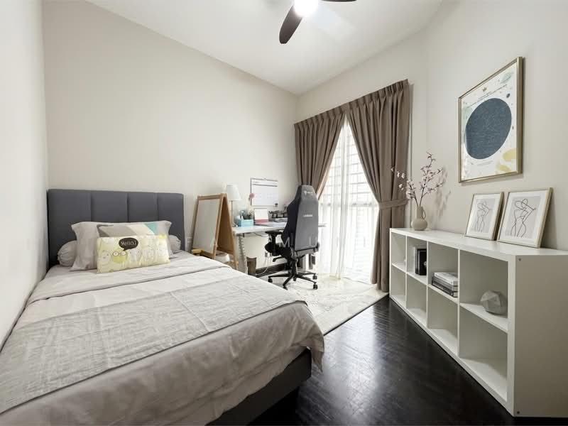 The Bayshore, 30 Bayshore Road, 3 Bedrooms, 1,227 sqft, Condominium For Sale, by Fai Muni, 500136084 - Bedroom - PropertyGuru.com.sg