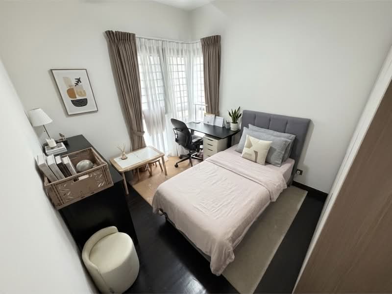 The Bayshore, 30 Bayshore Road, 3 Bedrooms, 1,227 sqft, Condominium For Sale, by Fai Muni, 500136084 - Bedroom - PropertyGuru.com.sg