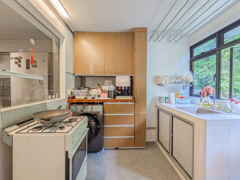 42 Telok Blangah Rise, 42 Telok Blangah Rise, 2 Bedrooms, 753 sqft, HDB Flat For Sale, by Michael Lee, 500136104 - Kitchen - PropertyGuru.com.sg
