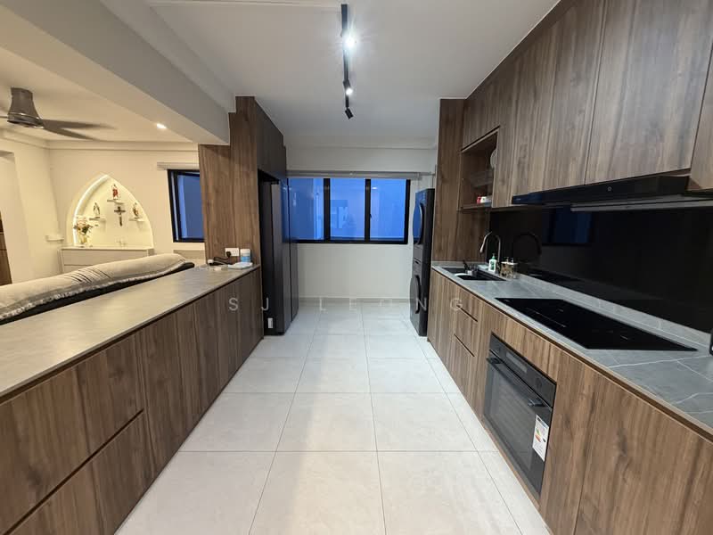 374 Tampines Street 34, 374 Tampines Street 34, Room Rental, 120 sqft, HDB Flat For Rent, by SJ Leong, 500136106 - Kitchen - PropertyGuru.com.sg