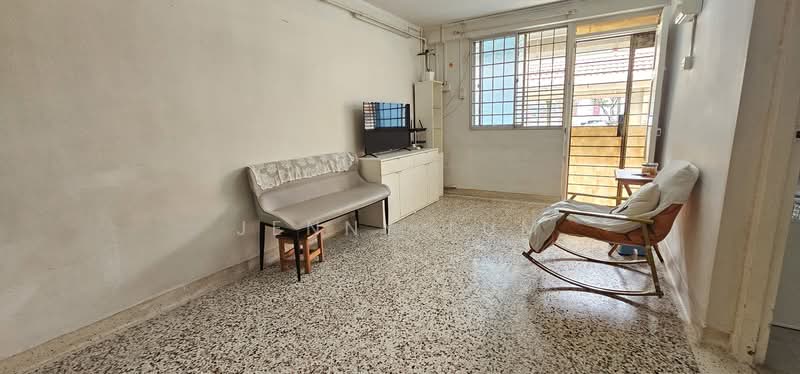 167 Stirling Road, 167 Stirling Road, 2 Bedrooms, 645 sqft, HDB Flat For Sale, by Jenny Lum, 500136113 - Living Room - PropertyGuru.com.sg