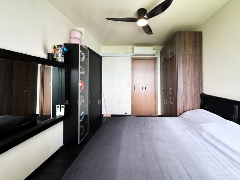 421C Northshore Drive, 421C Northshore Drive, 2 Bedrooms, 731 sqft, HDB Flat For Sale, by Amir Amzar, 500136119 - Bedroom - PropertyGuru.com.sg