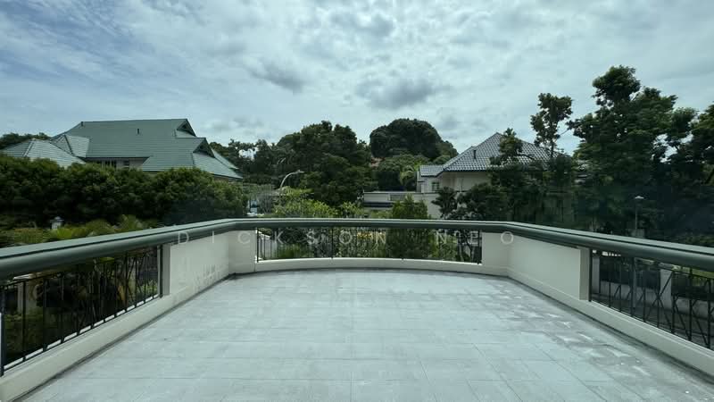 ⭐️Leedon⭐️Bin Tong⭐️Cornwall⭐️Ford⭐️豪华典雅有地住宅⭐️Dickson☎️94.88.40.80⭐️, Leedon/Bin Tong/Cornwall/Belmont/Ford/, 5 Bedrooms, 7,000 sqft, Good Class Bungalow For Sale, by Dickson Neo, 500136121 - Balcony - PropertyGuru.com.sg