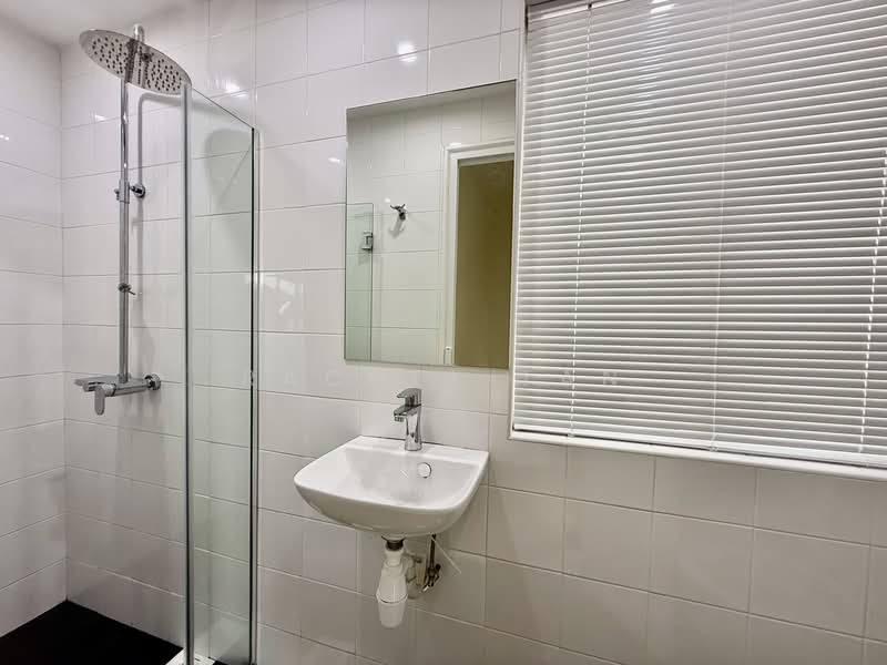 HUA GUAN 1KM MGS & PEI HWA Near KAP MRT, , 5 Bedrooms, 2,260 sqft, Semi-Detached House For Sale, by Rachel Tan, 500136122 - Bathroom - PropertyGuru.com.sg
