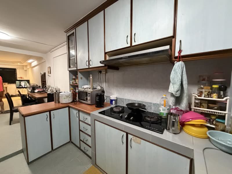 10 Teck Whye Avenue, 10 Teck Whye Avenue, 2 Bedrooms, 721 sqft, HDB Flat For Sale, by Joey Tan, 500136132 - Kitchen - PropertyGuru.com.sg
