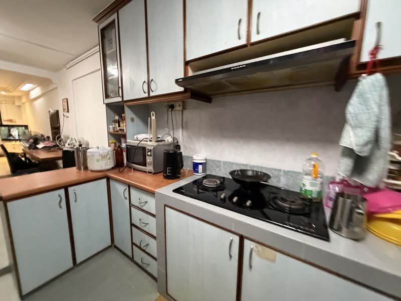 10 Teck Whye Avenue, 10 Teck Whye Avenue, 2 Bedrooms, 721 sqft, HDB Flat For Sale, by Joey Tan, 500136132 - Kitchen - PropertyGuru.com.sg